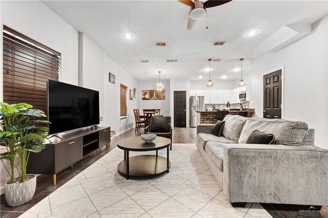 1313 Daffodil Avenue B, Mcallen, TX 78501