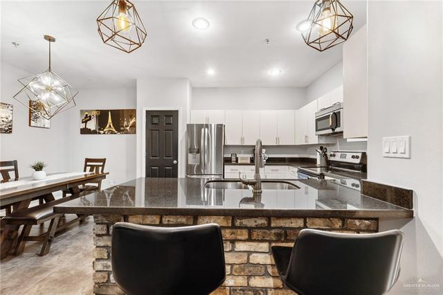 1313 Daffodil Avenue B, Mcallen, TX 78501