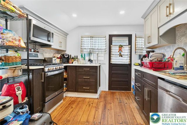 10 South Broad Street, Bangor Boro, PA 18013