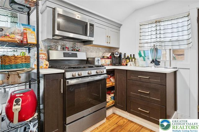 10 South Broad Street, Bangor Boro, PA 18013