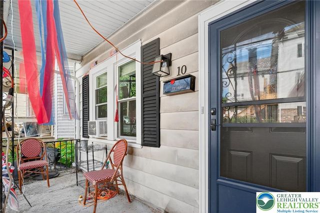 10 South Broad Street, Bangor Boro, PA 18013