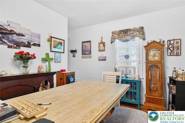 10 South Broad Street, Bangor Boro, PA 18013