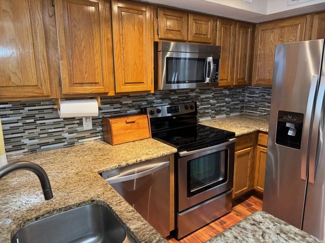 2310 Bamboo Drive J203, Arlington, TX 76006