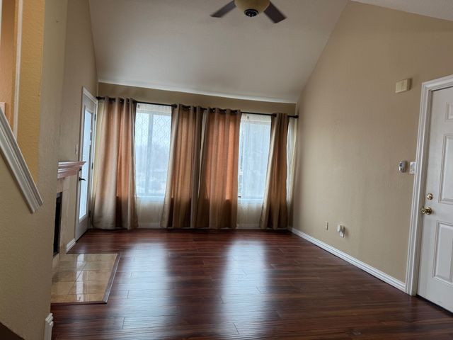 2310 Bamboo Drive J203, Arlington, TX 76006