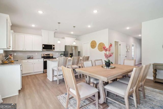 1331 Stephens View Drive, Loganville, GA 30052