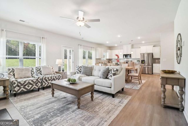 1331 Stephens View Drive, Loganville, GA 30052