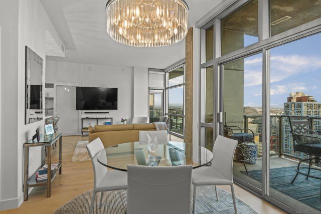 800 The Mark 2306, San Diego, CA 92101