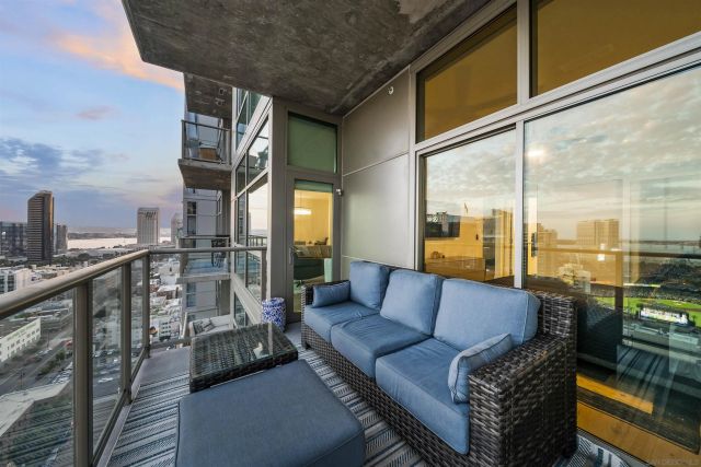 800 The Mark 2306, San Diego, CA 92101