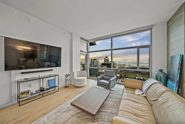 800 The Mark 2306, San Diego, CA 92101