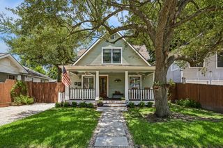 1510 Columbia Street, Houston, TX 77008