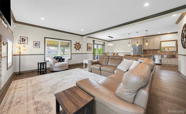 39611 Lakeshore Drive, Harrison Charter Township, MI 48045