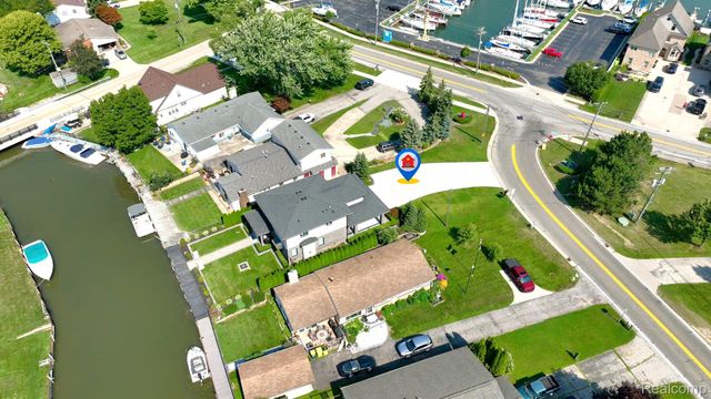 39611 Lakeshore Drive, Harrison Charter Township, MI 48045