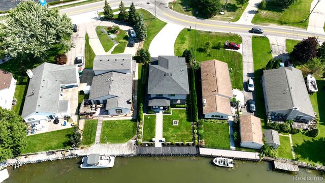 39611 Lakeshore Drive, Harrison Charter Township, MI 48045
