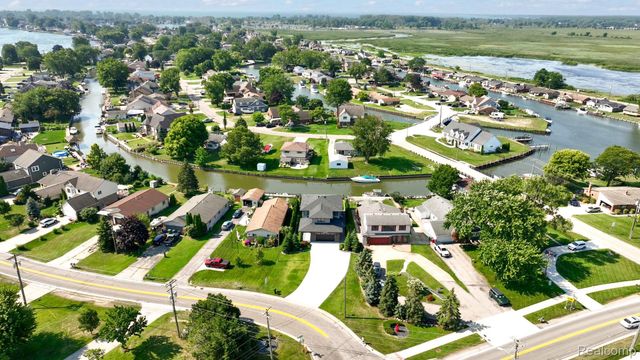 39611 Lakeshore Drive, Harrison Charter Township, MI 48045
