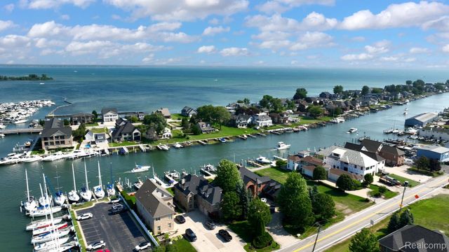 39611 Lakeshore Drive, Harrison Charter Township, MI 48045