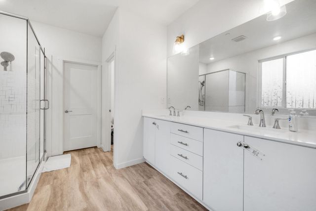 18 Seasmoke Pl, Elk Grove, CA 95758