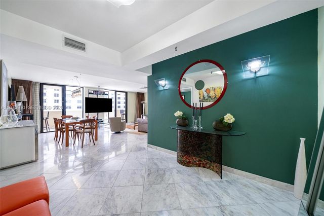 1623 Collins Ave PH1010, Miami Beach, FL 33139