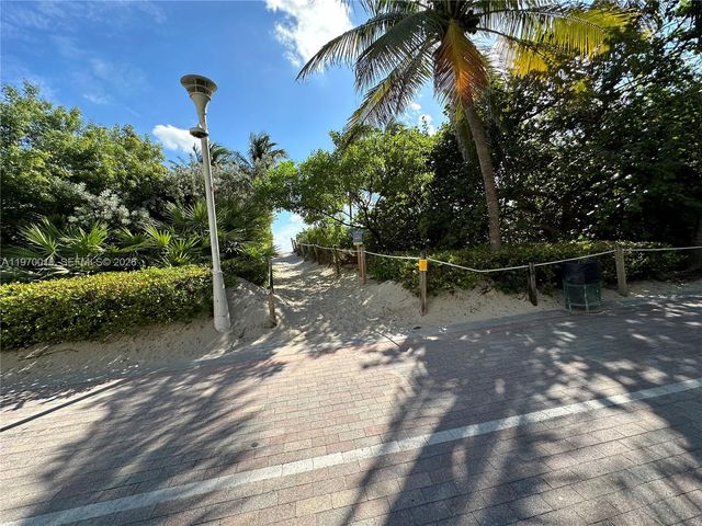 1623 Collins Ave PH1010, Miami Beach, FL 33139