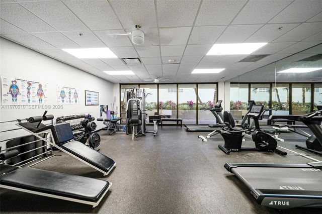 1623 Collins Ave PH1010, Miami Beach, FL 33139