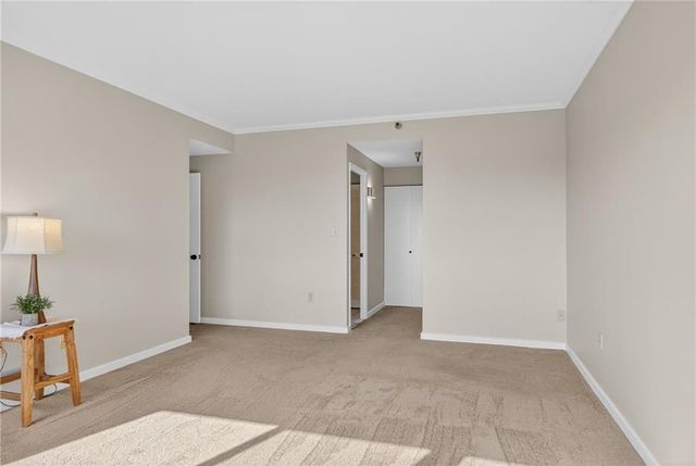 750 Washington Rd 1204, Mt Lebanon, PA 15228