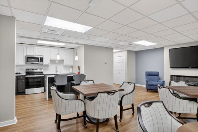 750 Washington Rd 1204, Mt Lebanon, PA 15228