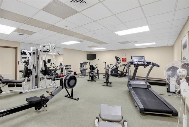 750 Washington Rd 1204, Mt Lebanon, PA 15228