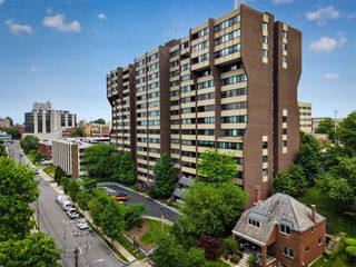750 Washington Rd 1204, Mt Lebanon, PA 15228