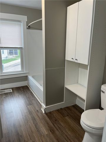 2132 Wayne Avenue, Dayton, OH 45410