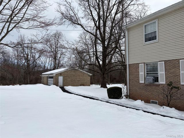 83 Gilchrest Road, Valley Cottage, NY 10920