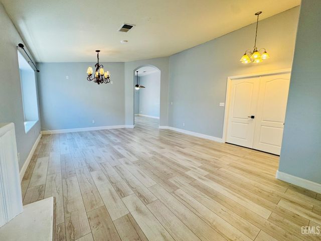 10419 Olympia Fields Drive, Bakersfield, CA 93312