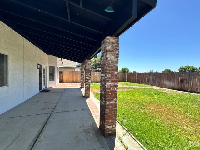 10419 Olympia Fields Drive, Bakersfield, CA 93312