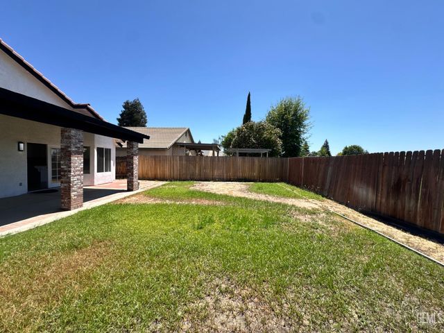 10419 Olympia Fields Drive, Bakersfield, CA 93312