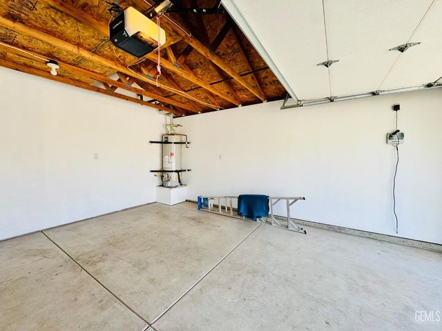 10419 Olympia Fields Drive, Bakersfield, CA 93312