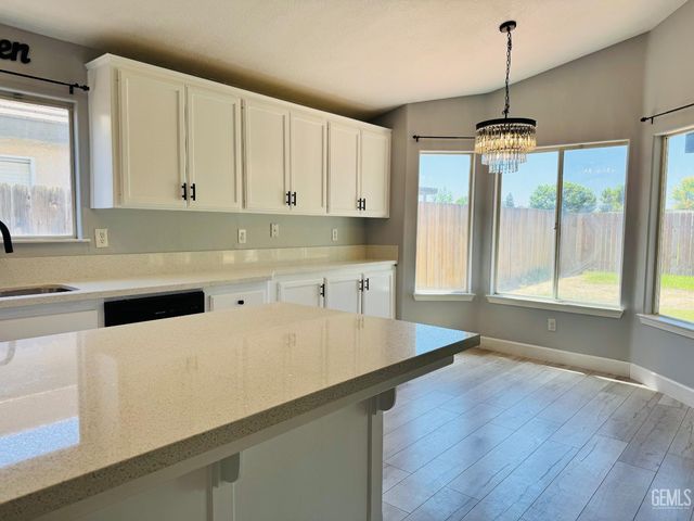 10419 Olympia Fields Drive, Bakersfield, CA 93312