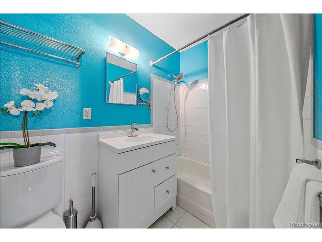 2076 S Ogden St, Denver, CO 80210