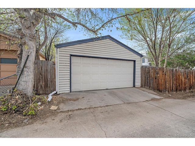 2076 S Ogden St, Denver, CO 80210