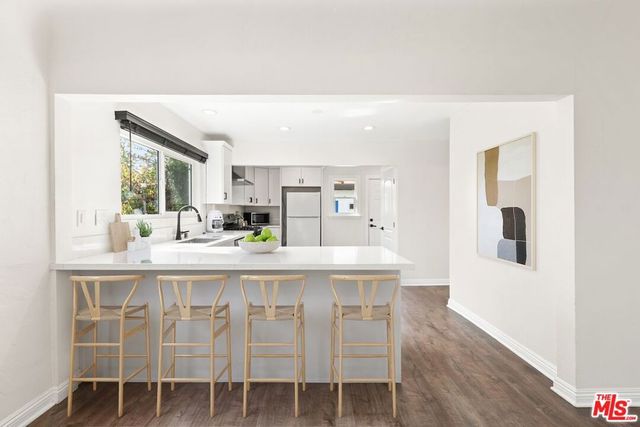 6531 Arlington Avenue, Los Angeles, CA 90043