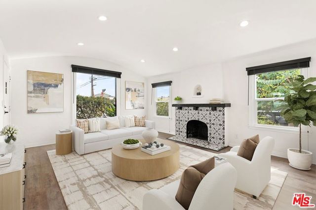 6531 Arlington Avenue, Los Angeles, CA 90043