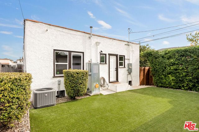 6531 Arlington Avenue, Los Angeles, CA 90043