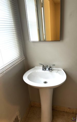 899 E Glochester Circle, Norcross, GA 30071