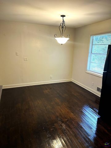 899 E Glochester Circle, Norcross, GA 30071