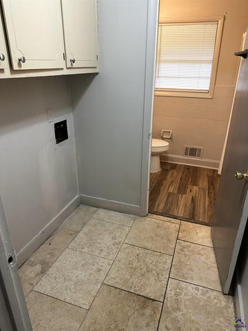 899 E Glochester Circle, Norcross, GA 30071