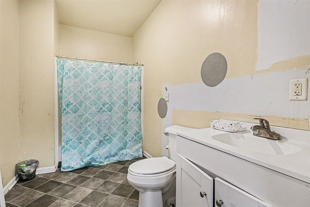 904 College Avenue, Grand Rapids, MI 49503