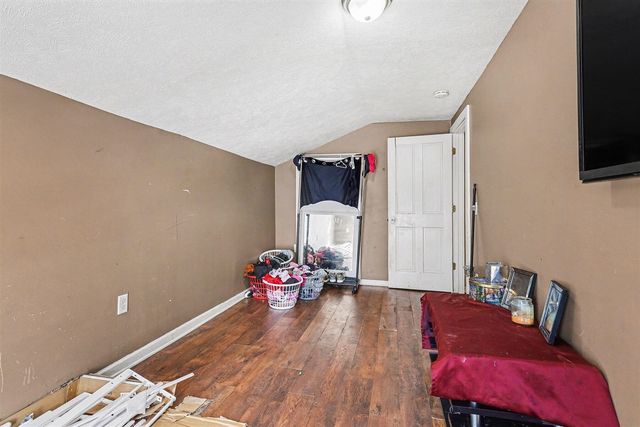 904 College Avenue, Grand Rapids, MI 49503