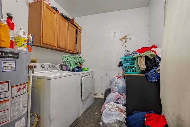 904 College Avenue, Grand Rapids, MI 49503