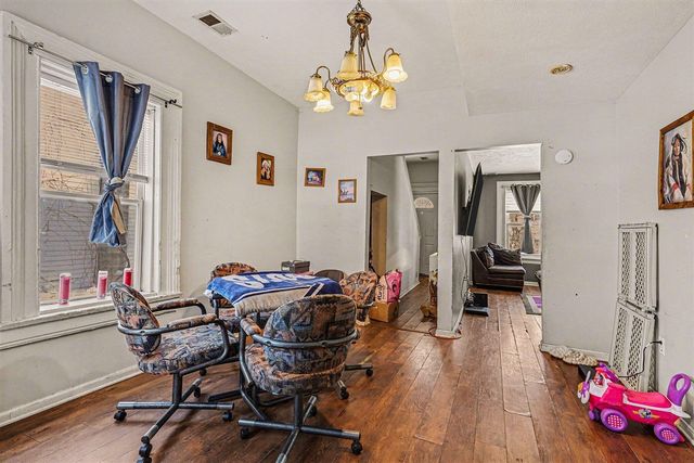 904 College Avenue, Grand Rapids, MI 49503