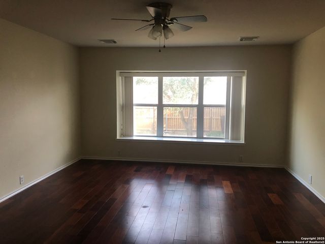 8110 Rosespur, Selma, TX 78154