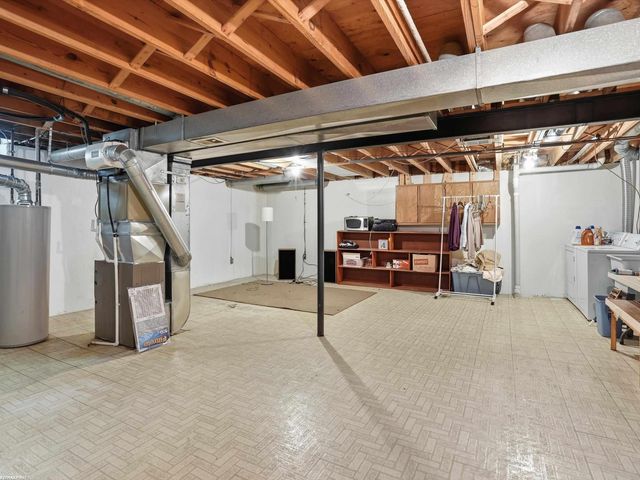 42552 Beverly Way, Clinton Township, MI 48038