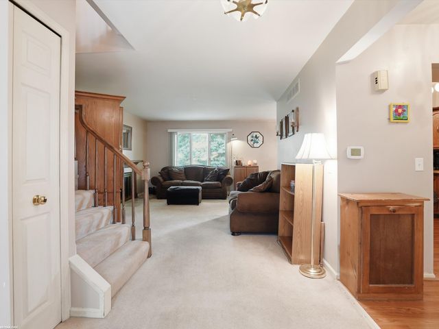 42552 Beverly Way, Clinton Township, MI 48038