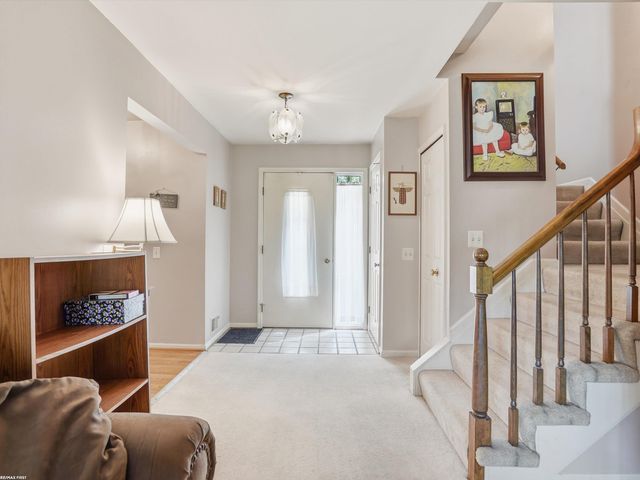 42552 Beverly Way, Clinton Township, MI 48038